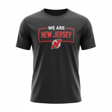 Футболка  чоловіча  New Jersey Devils Legendary Slub має червоний напис "WE ARE NEW JERSEY" та логотип команди - чорна